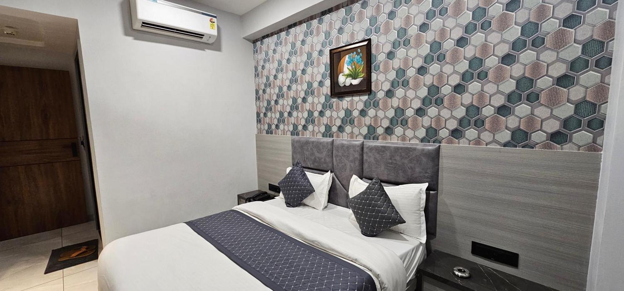 Hotel Allen 阿穆达巴 外观 照片